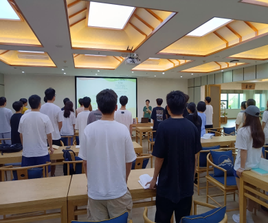 图书馆举办2025年粤港澳桂琼“共读半小时”阅读活动